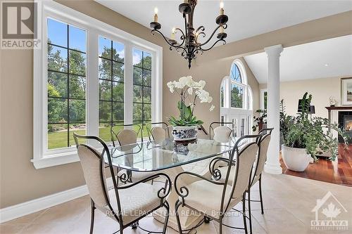 6219 Elkwood Drive, Ottawa, ON - Indoor Photo Showing Dining Room