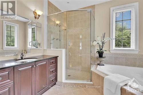 6219 Elkwood Drive, Ottawa, ON - Indoor Photo Showing Bathroom