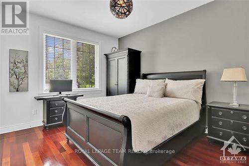 6219 Elkwood Drive, Ottawa, ON - Indoor Photo Showing Bedroom