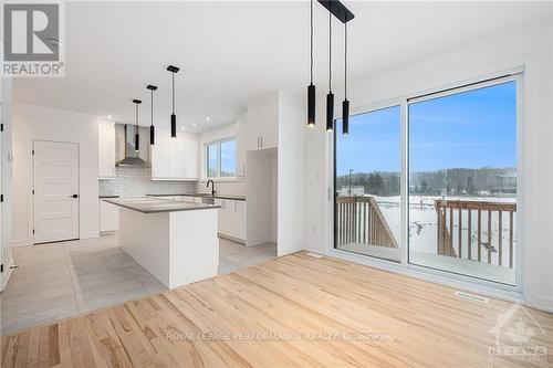 1360 Diamond Street, Clarence-Rockland, ON - Indoor Photo Showing Kitchen