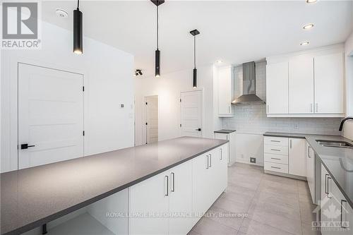 1360 Diamond Street, Clarence-Rockland, ON - Indoor Photo Showing Kitchen With Double Sink With Upgraded Kitchen