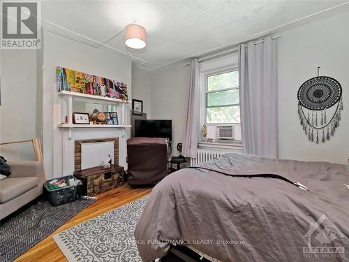 342 Frank Street, Ottawa, ON - Indoor Photo Showing Bedroom