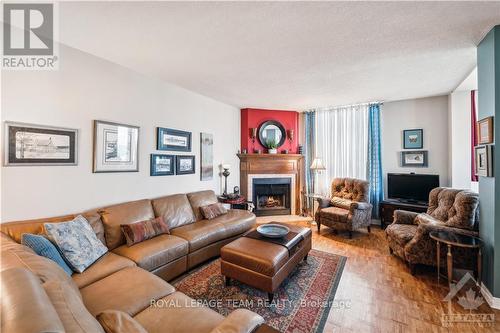 1101 - 40 Arthur Street, Ottawa, ON - Indoor Photo Showing Living Room With Fireplace