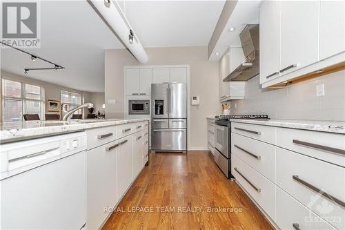 3B - 144 Clarence Street, Ottawa, ON - Indoor Photo Showing Kitchen