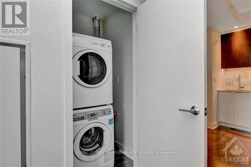 1705 - 20 Daly Avenue, Ottawa, ON - Indoor Photo Showing Laundry Room