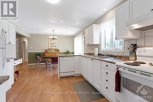 3050 Drew Drive, North Dundas, ON - Indoor Photo Showing Kitchen With Double Sink