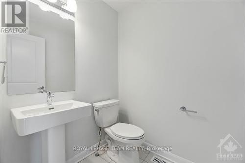 304 Elsie Macgill Walk, Ottawa, ON - Indoor Photo Showing Bathroom