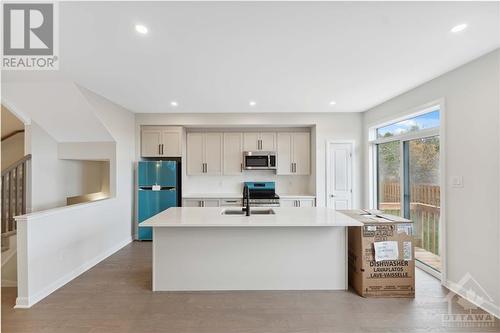 295 Elsie Macgill Walk, Ottawa, ON - Indoor Photo Showing Kitchen