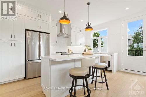 173 Riverdale Avenue, Ottawa, ON - Indoor Photo Showing Kitchen With Upgraded Kitchen