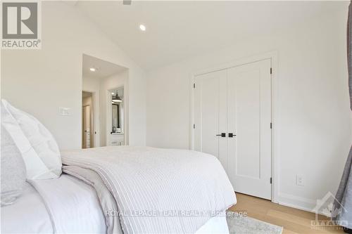 173 Riverdale Avenue, Ottawa, ON - Indoor Photo Showing Bedroom