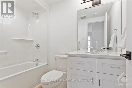 173 Riverdale Avenue, Ottawa, ON - Indoor Photo Showing Bathroom