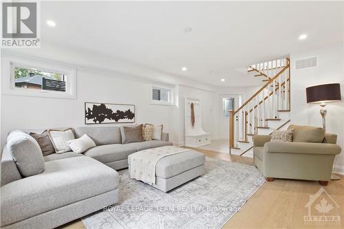 173 Riverdale Avenue, Ottawa, ON - Indoor Photo Showing Living Room