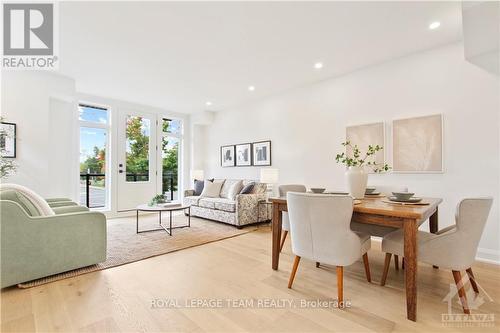 173 Riverdale Avenue, Ottawa, ON - Indoor Photo Showing Living Room