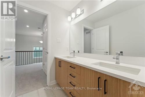 123 Gosling Crescent, Ottawa, ON - Indoor Photo Showing Bathroom