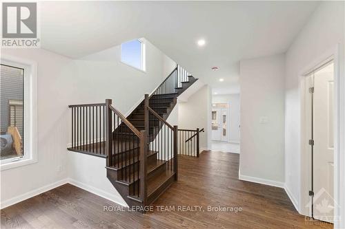 123 Gosling Crescent, Ottawa, ON - Indoor Photo Showing Other Room