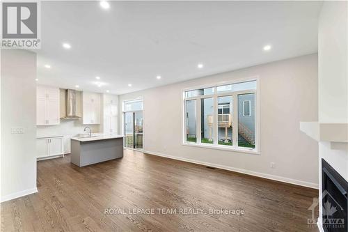 123 Gosling Crescent, Ottawa, ON - Indoor Photo Showing Kitchen