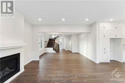 123 Gosling Crescent, Ottawa, ON - Indoor Photo Showing Living Room With Fireplace