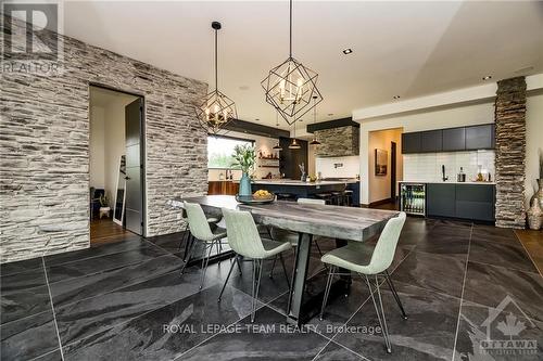 317 Hedley Way, Ottawa, ON - Indoor Photo Showing Dining Room