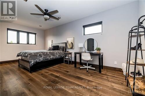 317 Hedley Way, Ottawa, ON - Indoor Photo Showing Bedroom