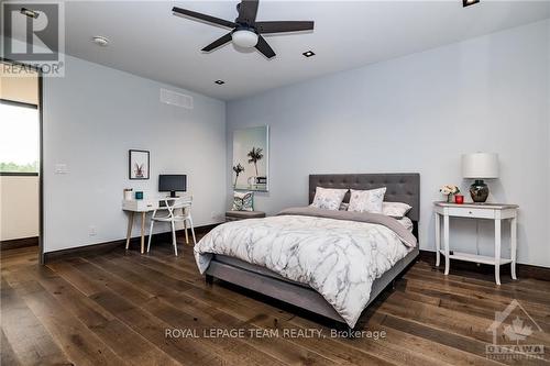 317 Hedley Way, Ottawa, ON - Indoor Photo Showing Bedroom