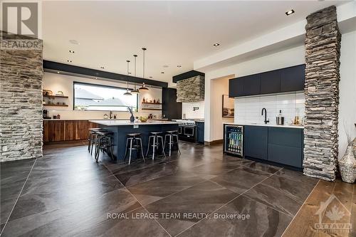 317 Hedley Way, Ottawa, ON - Indoor Photo Showing Kitchen