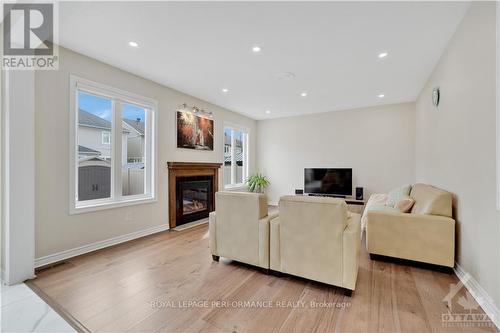 2782 Grand Vista Circle, Ottawa, ON - Indoor Photo Showing Living Room With Fireplace