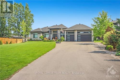 525 Leimerk Court, Ottawa, ON - Outdoor With Facade