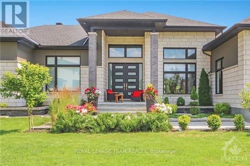 525 Leimerk Court, Ottawa, ON - Outdoor With Facade