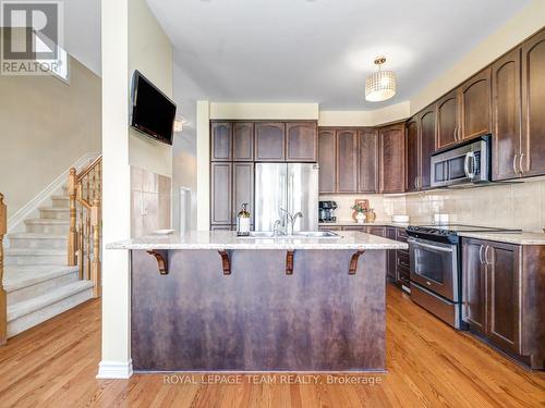 1572 Carronbridge Circle, Ottawa, ON - Indoor Photo Showing Kitchen With Stainless Steel Kitchen With Upgraded Kitchen