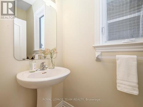 1572 Carronbridge Circle, Ottawa, ON - Indoor Photo Showing Bathroom