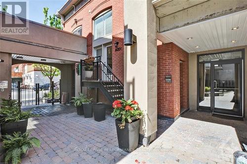 B204 - 124 Guigues Avenue, Ottawa, ON - Outdoor