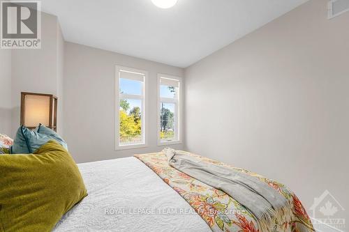 261 Beechwood Avenue, Ottawa, ON - Indoor Photo Showing Bedroom