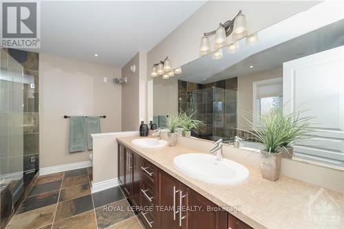 5785 Longhearth Way, Ottawa, ON - Indoor Photo Showing Bathroom