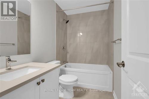 322 Parnian Street, Ottawa, ON - Indoor Photo Showing Bathroom