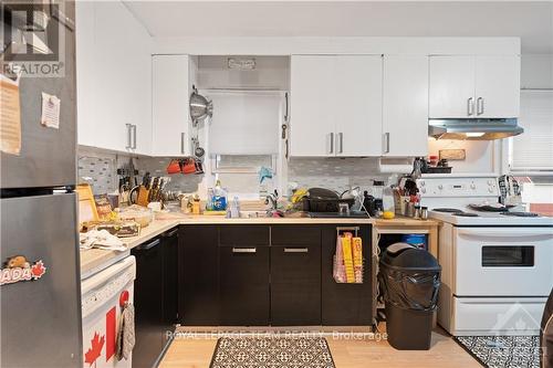 261 Elgin St Street W, Arnprior, ON - Indoor Photo Showing Kitchen