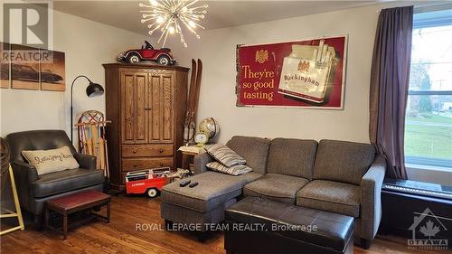 204 Asa Street, North Grenville, ON - Indoor Photo Showing Living Room