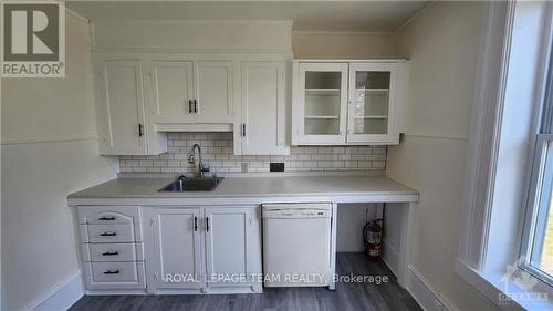 204 Asa Street, North Grenville, ON - Indoor Photo Showing Kitchen