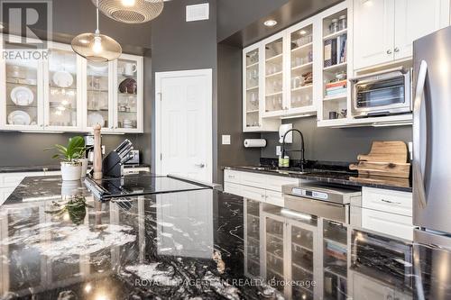 223 Main Street W, Merrickville-Wolford, ON - Indoor Photo Showing Kitchen With Upgraded Kitchen