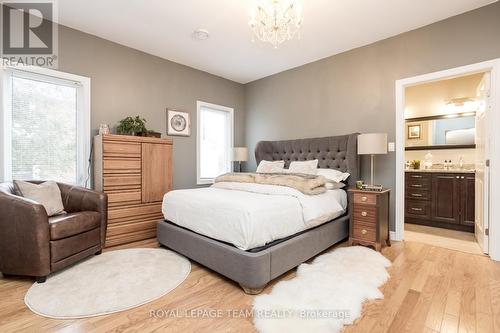 223 Main Street W, Merrickville-Wolford, ON - Indoor Photo Showing Bedroom