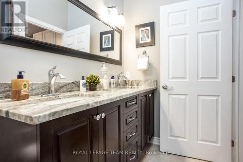 223 Main Street W, Merrickville-Wolford, ON - Indoor Photo Showing Bathroom