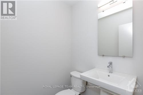 422 Trident Mews, Ottawa, ON - Indoor Photo Showing Bathroom