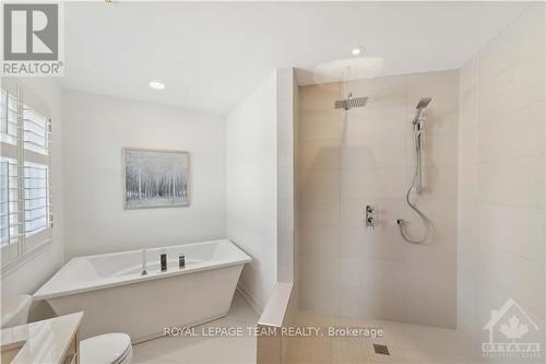 1027 Red Spruce Street, Ottawa, ON - Indoor Photo Showing Bathroom