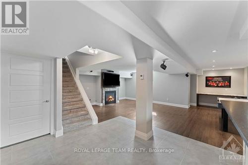 1027 Red Spruce Street, Ottawa, ON - Indoor Photo Showing Other Room