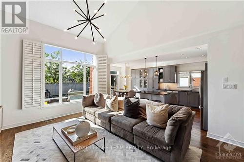 1027 Red Spruce Street, Ottawa, ON - Indoor Photo Showing Living Room