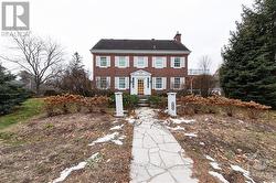 250 THOROLD ROAD  Ottawa, ON K1M 0J9