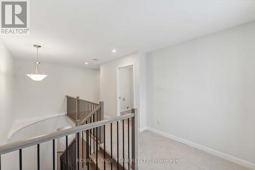 630 Inver Lane, Ottawa, ON - Indoor Photo Showing Other Room