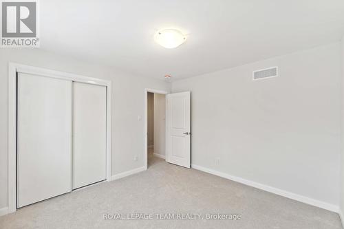 630 Inver Lane, Ottawa, ON - Indoor Photo Showing Other Room