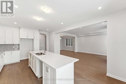 630 Inver Lane, Ottawa, ON - Indoor Photo Showing Kitchen With Double Sink