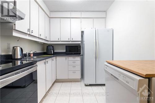 1909 - 515 St Laurent Boulevard, Ottawa, ON - Indoor Photo Showing Kitchen With Double Sink