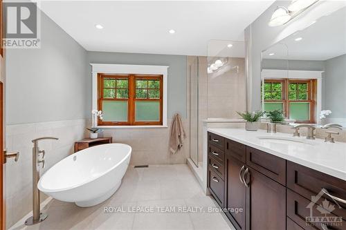 5527 Cedar Drive, Ottawa, ON - Indoor Photo Showing Bathroom